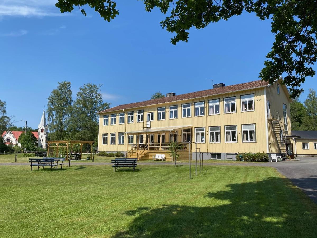 Хостел Kalvs Skolhus Екстер'єр фото